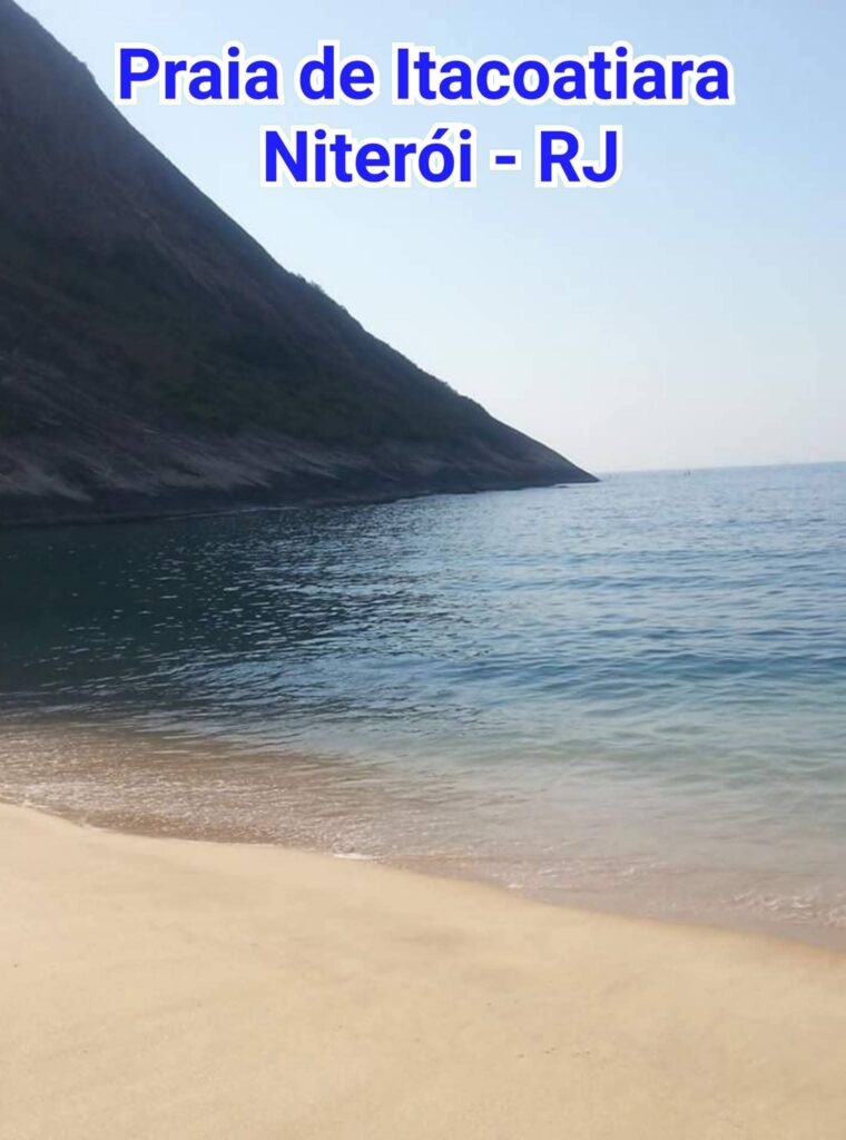 Dia raro de calmaria no mar do Costão de Itacoatiara.