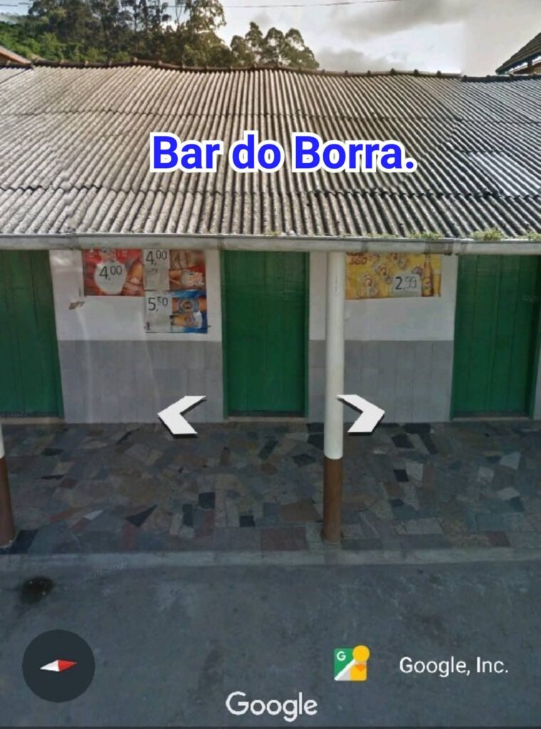 Fachada do Bar já mas recente com a pintura verde.